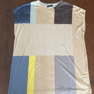 AKRIS
Silk Jersey Cap-Sleeve Blouse